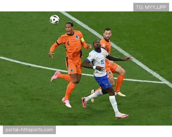 拜仁锋霸状态爆棚连续5场至少2球 9场参与20球火力全开开启机器模式